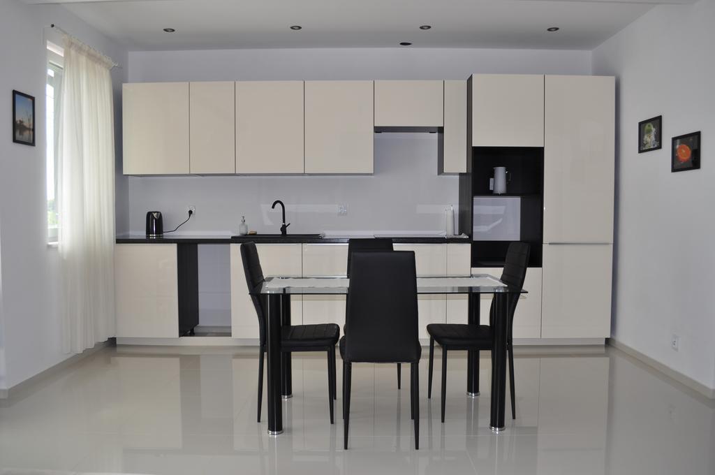 Apartament Scorpion Modlin Czosnów Esterno foto