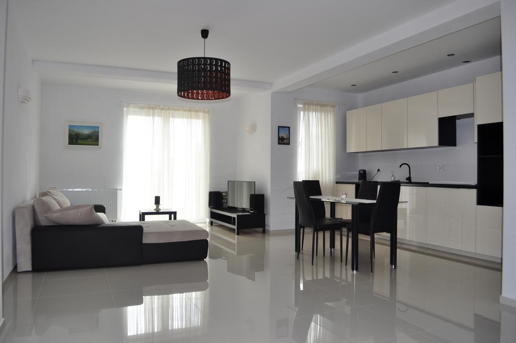 Apartament Scorpion Modlin Czosnów Esterno foto