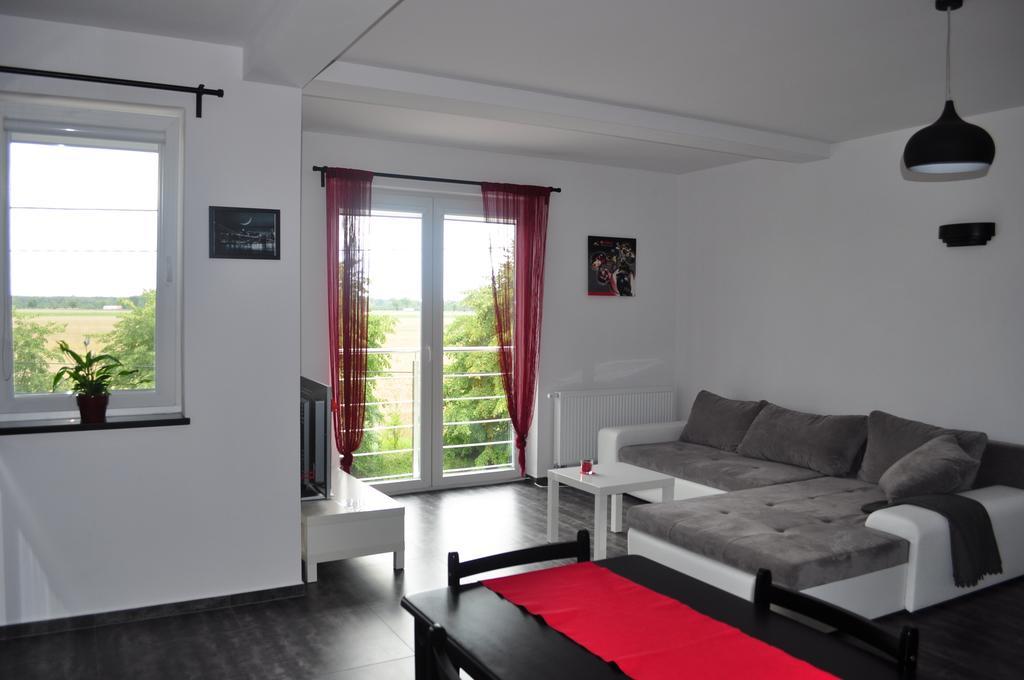 Apartament Scorpion Modlin Czosnów Esterno foto