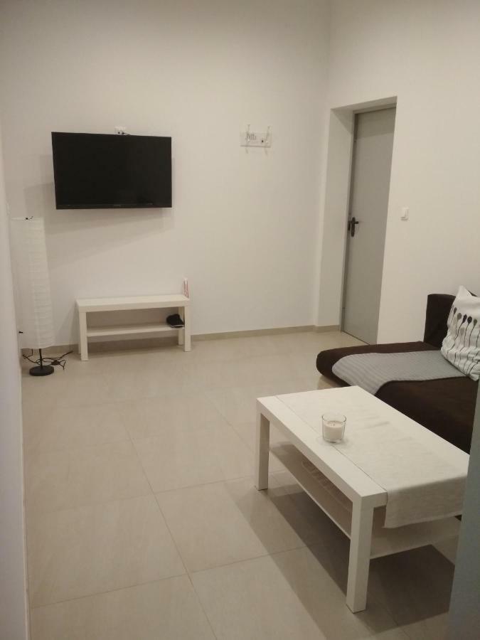Apartament Scorpion Modlin Czosnów Esterno foto
