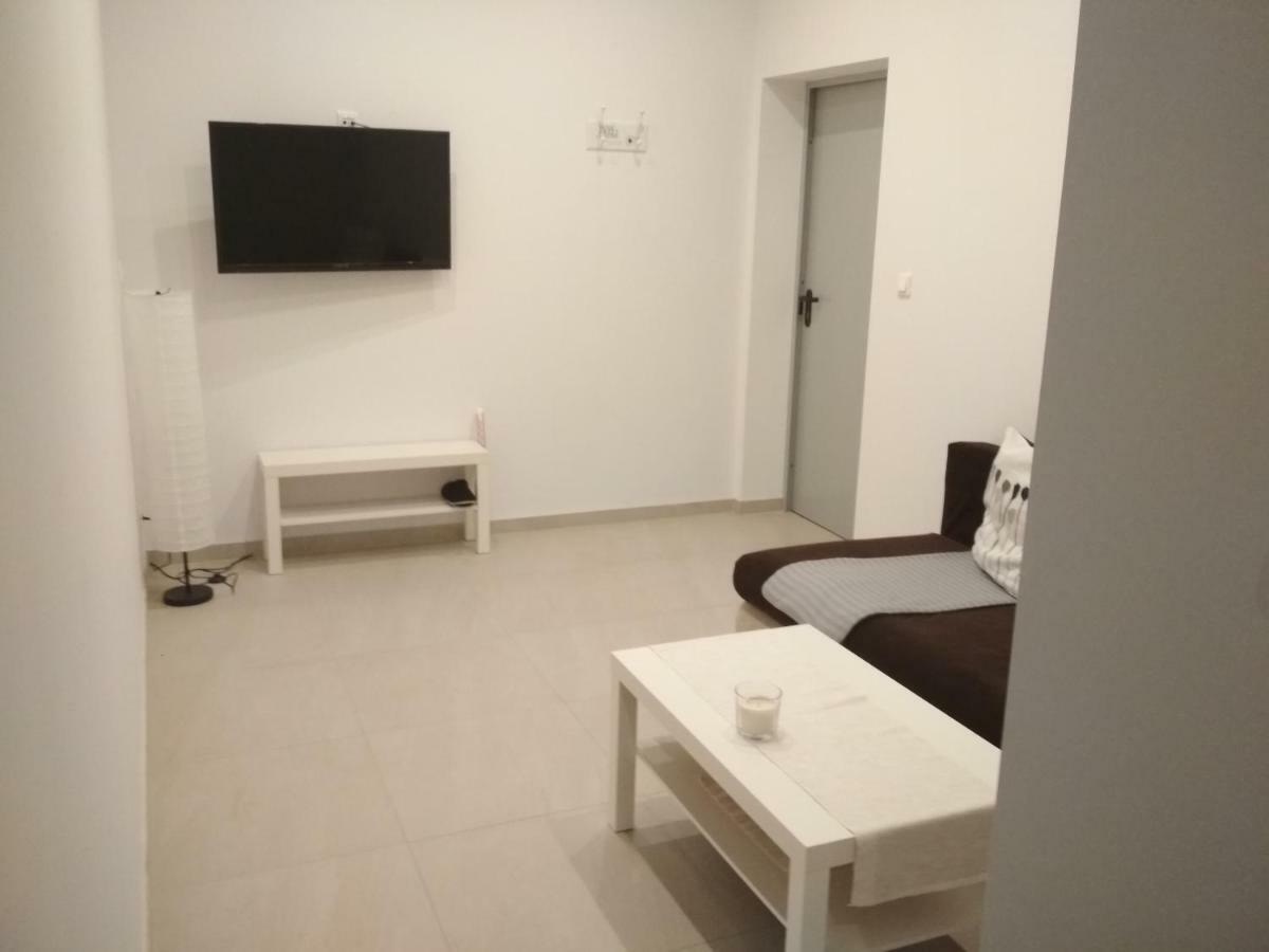 Apartament Scorpion Modlin Czosnów Esterno foto