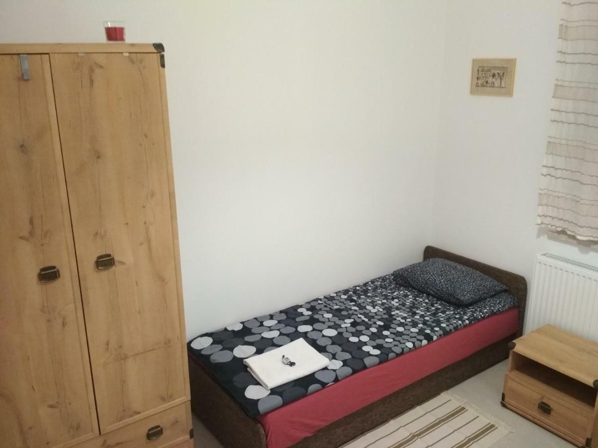 Apartament Scorpion Modlin Czosnów Esterno foto